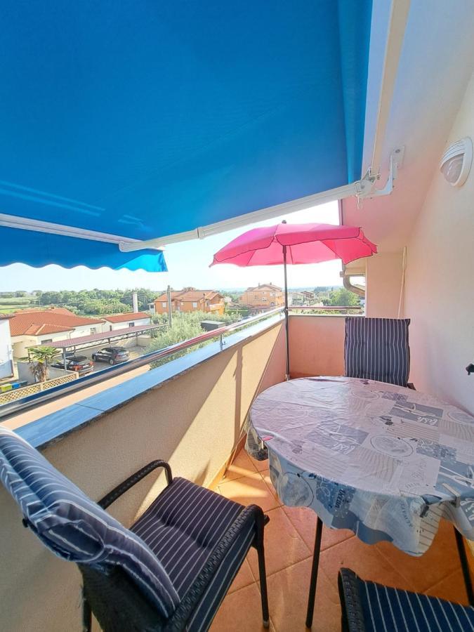 Apartament Casa Antonio With Swimming Pool Novigrad  Zewnętrze zdjęcie
