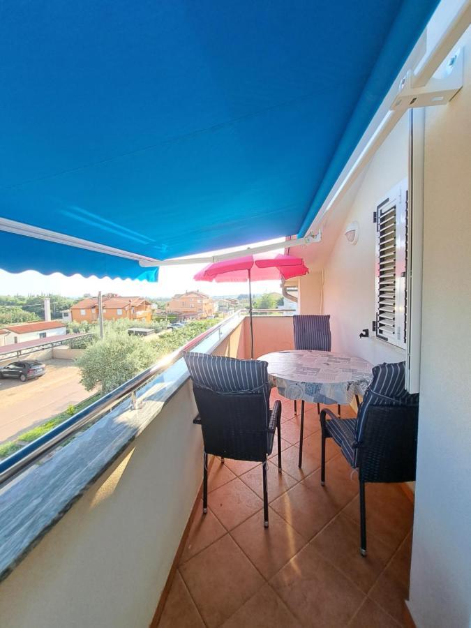Apartament Casa Antonio With Swimming Pool Novigrad  Zewnętrze zdjęcie